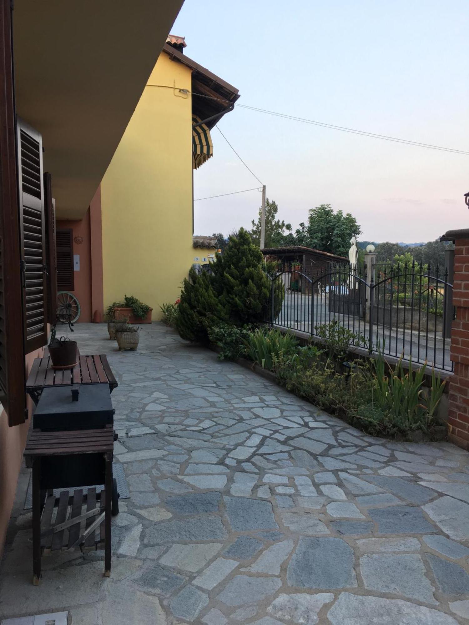 Гостьовий будинок Relax Nel Noccioleto Новело Екстер'єр фото