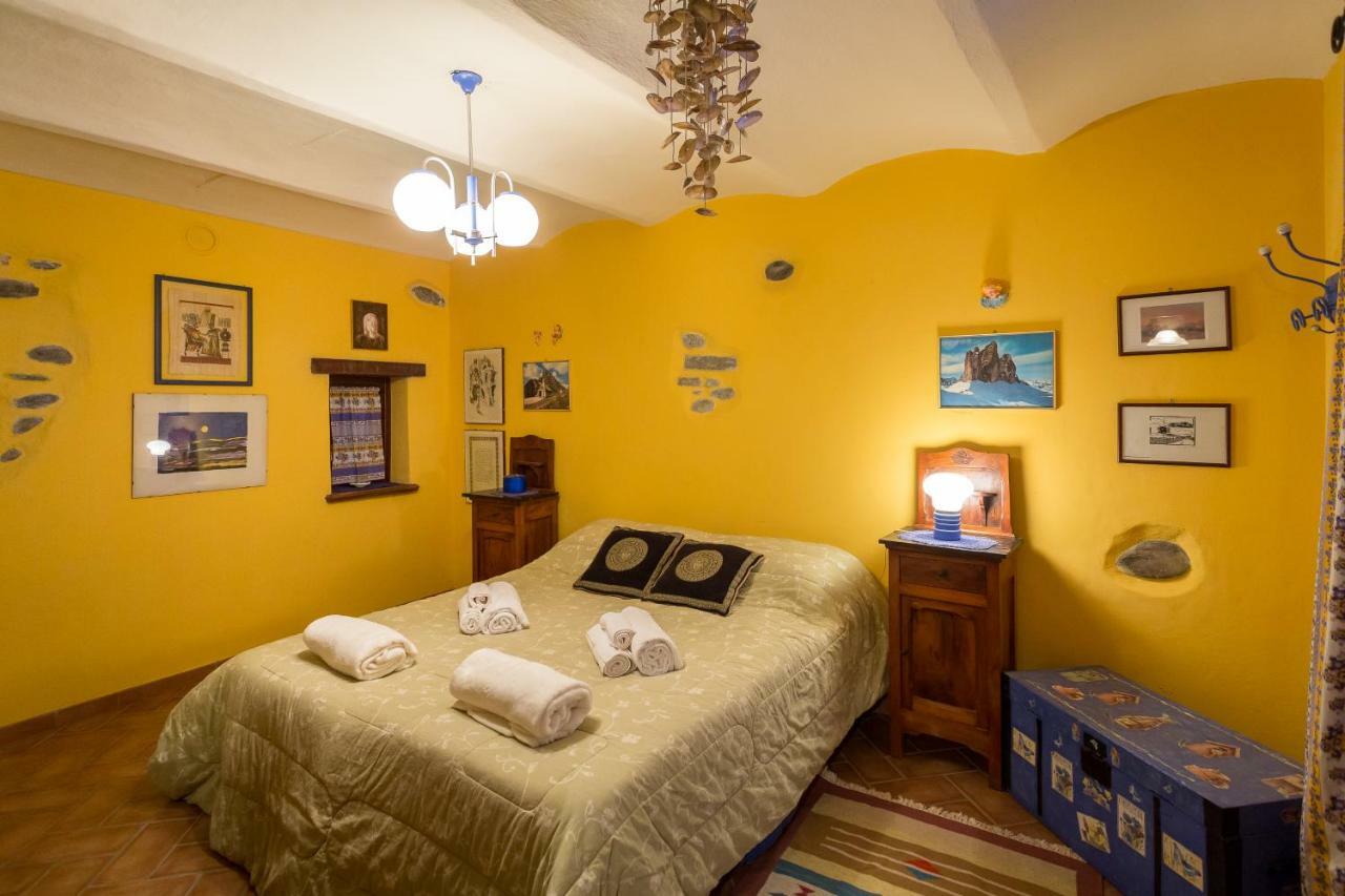 Гостьовий будинок Relax Nel Noccioleto Новело Екстер'єр фото
